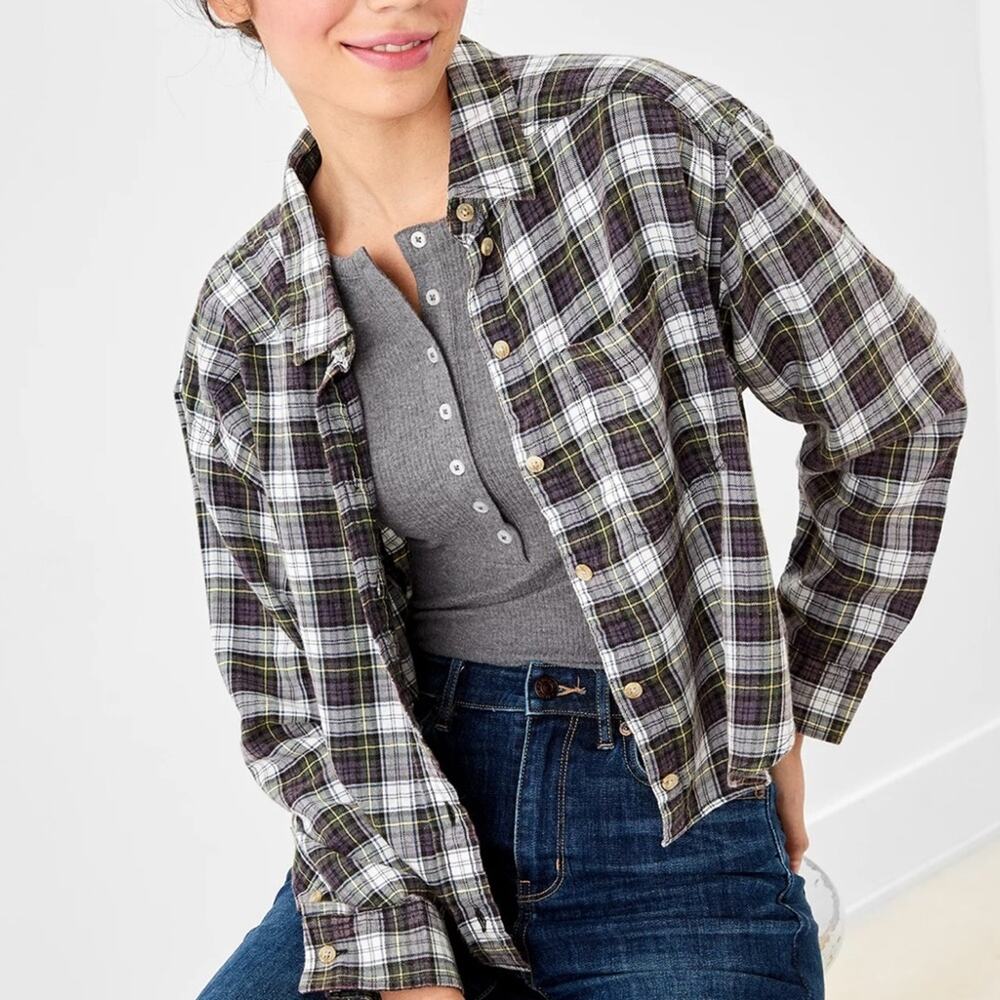 American Eagle Plaid Cozy Cabin Cropped Flannel